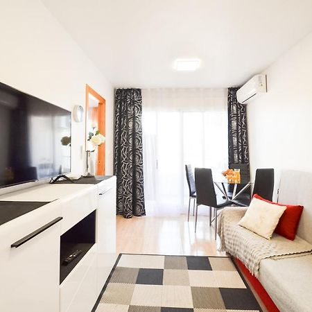 Schoene Wohnung Mit Pool , Wi-Fi Und Privat Garage 또레비에하 외부 사진