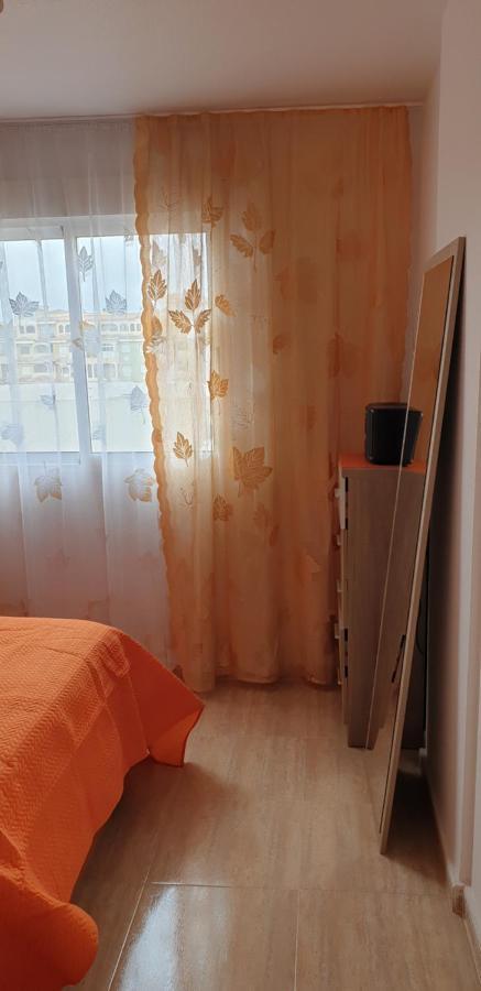 Schoene Wohnung Mit Pool , Wi-Fi Und Privat Garage 또레비에하 외부 사진