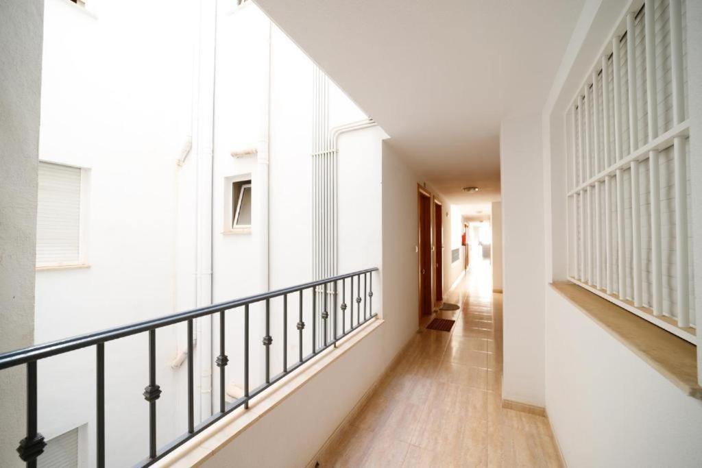 Schoene Wohnung Mit Pool , Wi-Fi Und Privat Garage 또레비에하 외부 사진