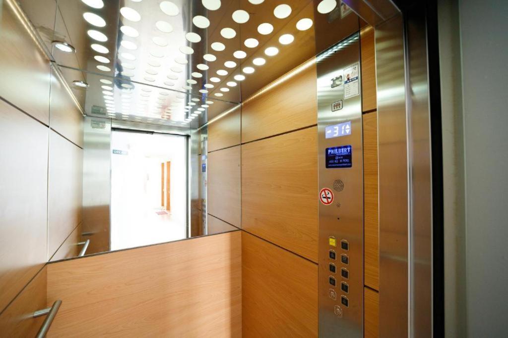 Schoene Wohnung Mit Pool , Wi-Fi Und Privat Garage 또레비에하 외부 사진