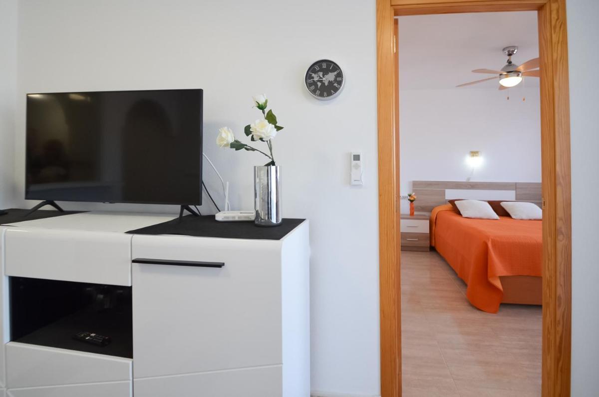 Schoene Wohnung Mit Pool , Wi-Fi Und Privat Garage 또레비에하 외부 사진