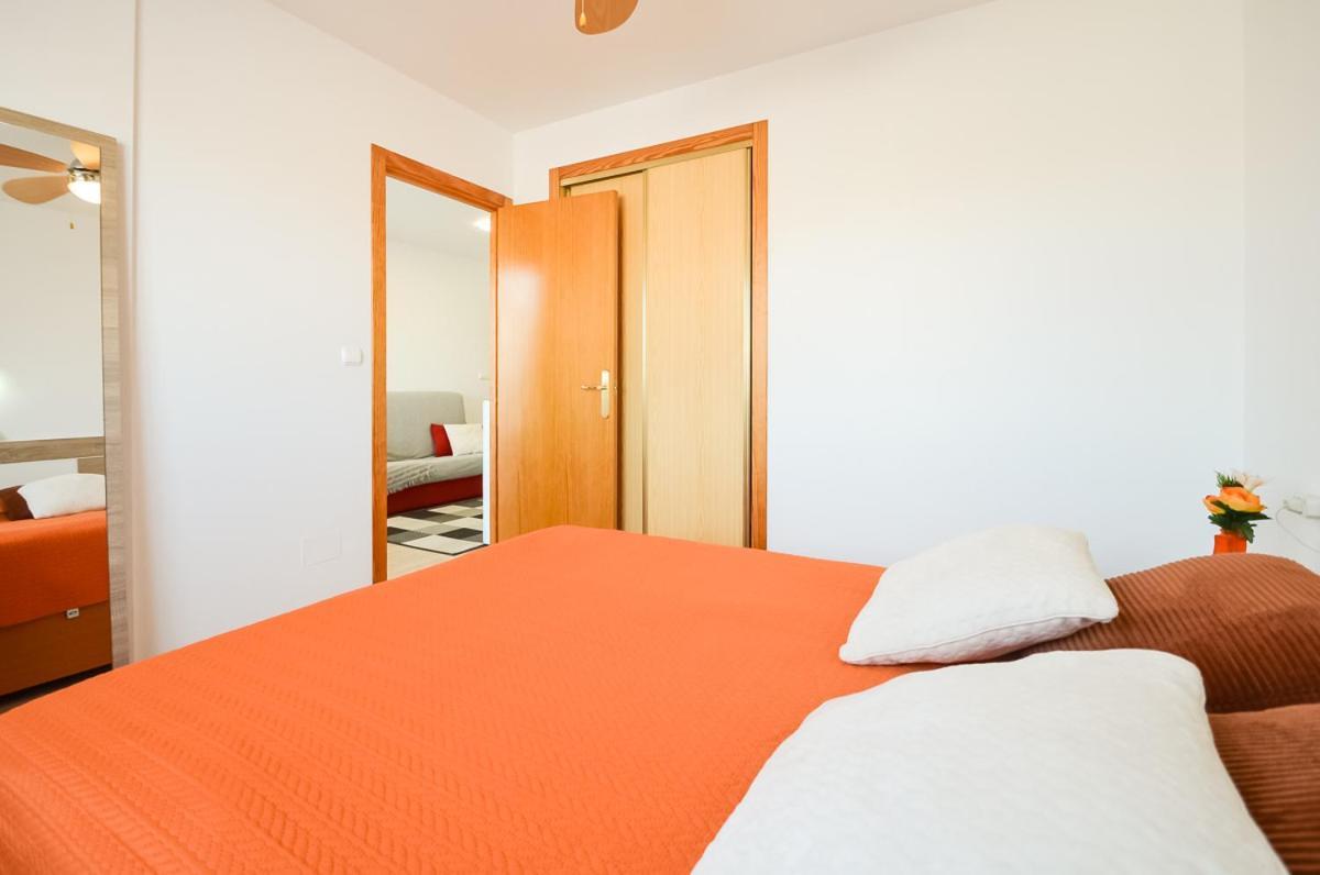 Schoene Wohnung Mit Pool , Wi-Fi Und Privat Garage 또레비에하 외부 사진